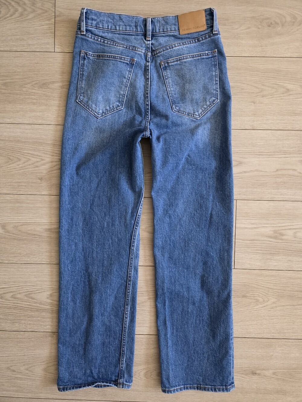 ARITZIA Denim Forum The Arlo Hi-rise Straight Jean SIZE 28 - Picture 7 of 10
